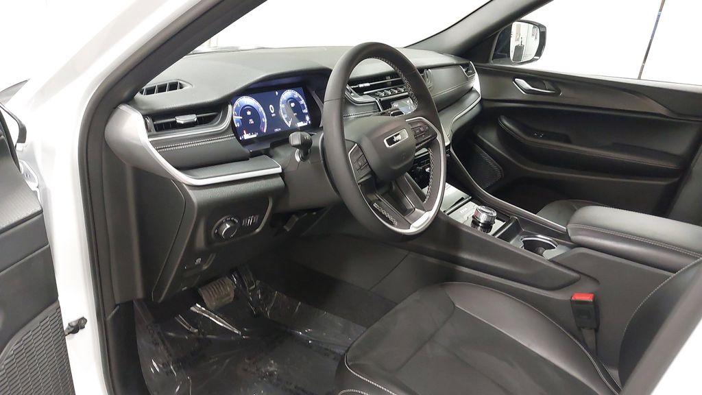 used 2025 Jeep Grand Cherokee L car, priced at $39,990