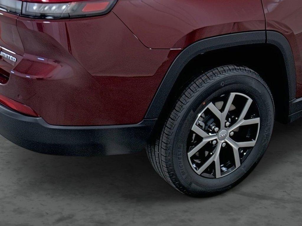 new 2025 Jeep Grand Cherokee L car, priced at $47,030