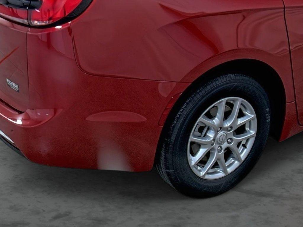 new 2026 Chrysler Pacifica car, priced at $36,635