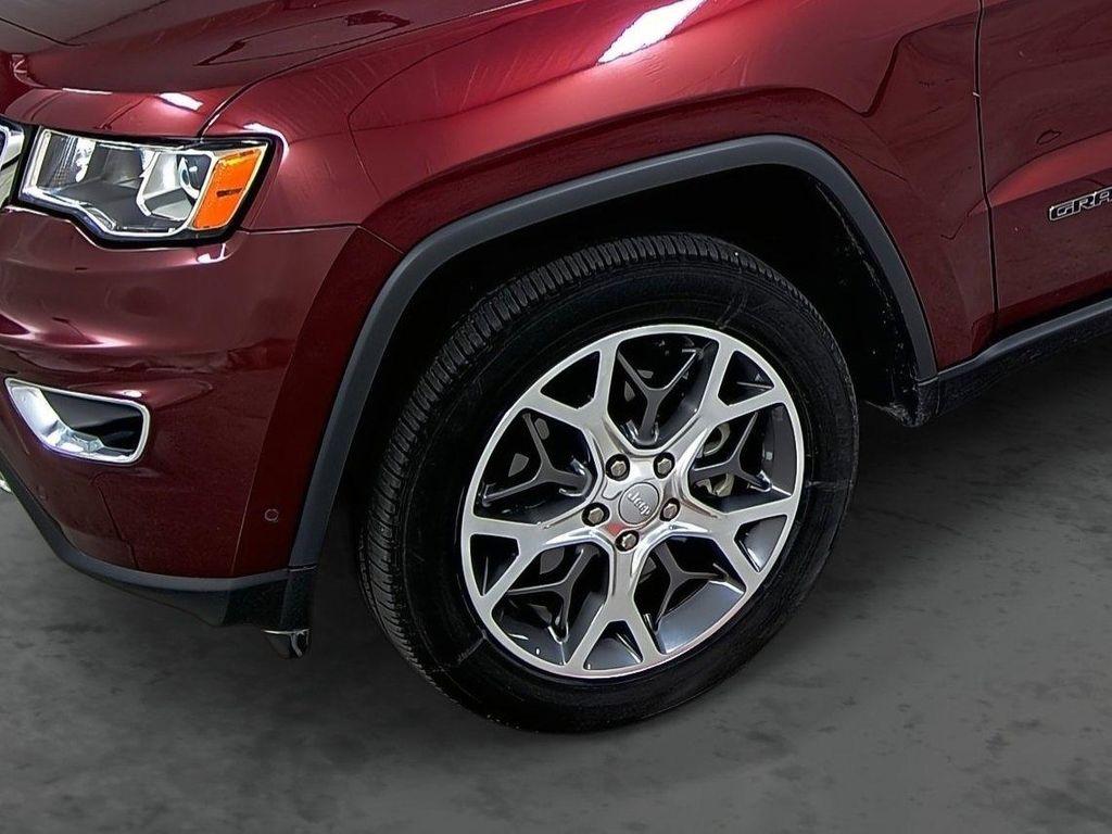 used 2021 Jeep Grand Cherokee car, priced at $28,924