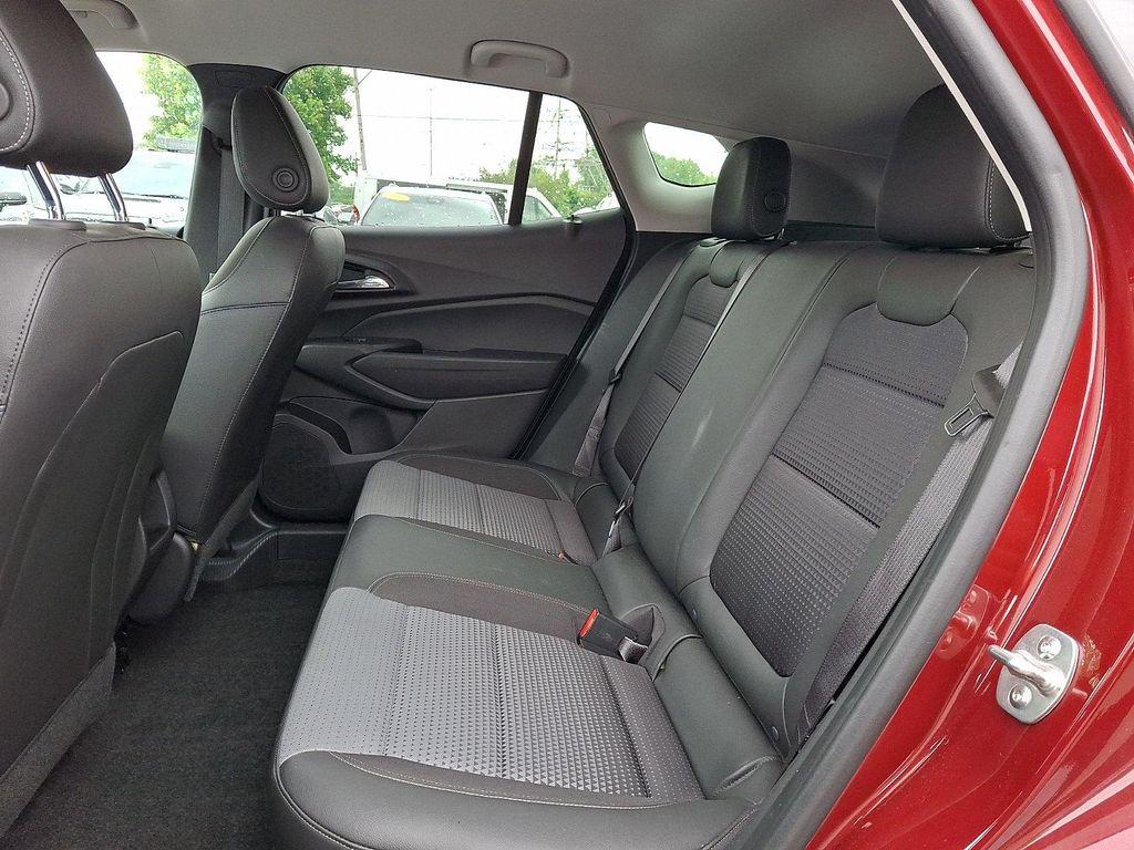 used 2025 Chevrolet Trax car, priced at $23,934