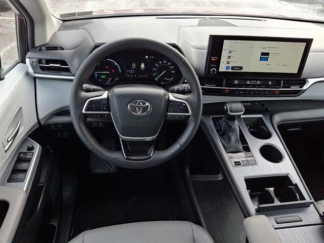 used 2025 Toyota Sienna car, priced at $43,888