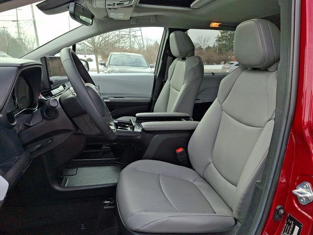 used 2025 Toyota Sienna car, priced at $43,888