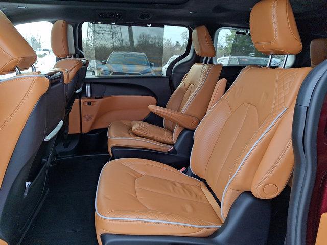 used 2023 Chrysler Pacifica car, priced at $37,555