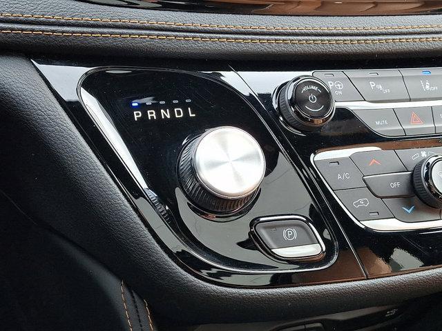 used 2023 Chrysler Pacifica car, priced at $37,555