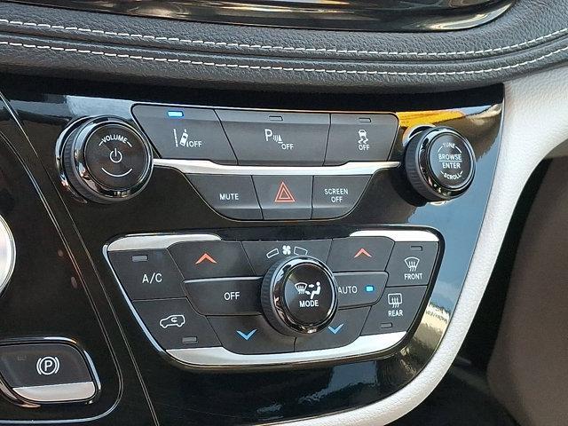 used 2024 Chrysler Pacifica Hybrid car, priced at $32,378