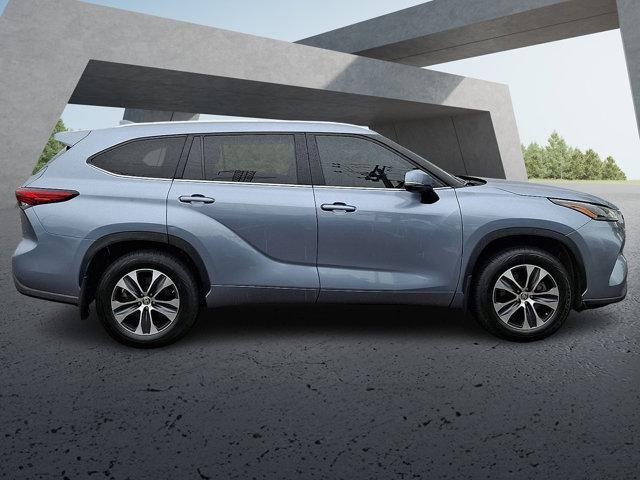 used 2023 Toyota Highlander car, priced at $37,145