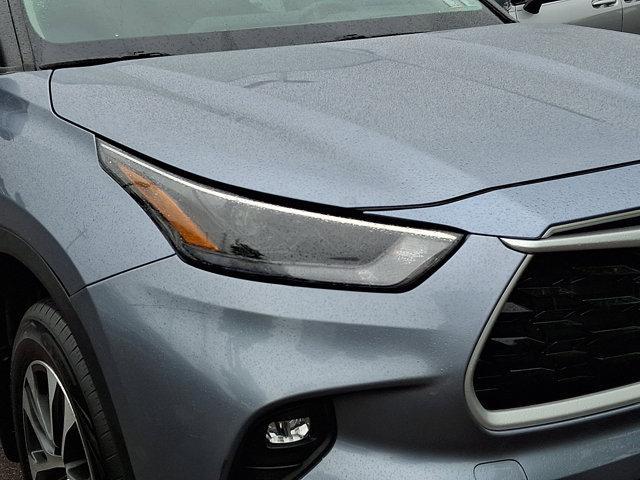 used 2023 Toyota Highlander car, priced at $37,145