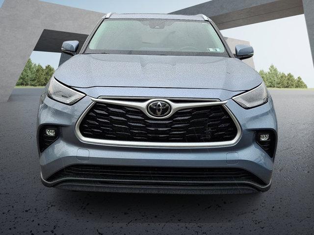 used 2023 Toyota Highlander car, priced at $37,145