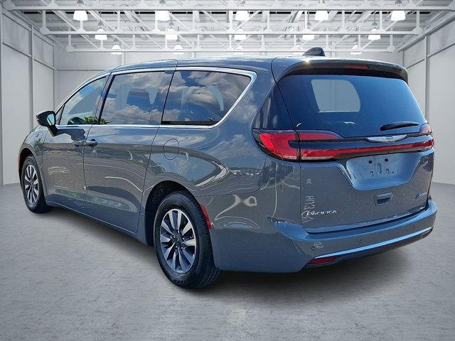 used 2023 Chrysler Pacifica Hybrid car, priced at $26,439