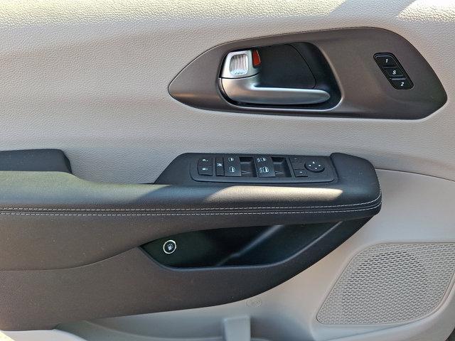 used 2023 Chrysler Pacifica Hybrid car, priced at $26,439