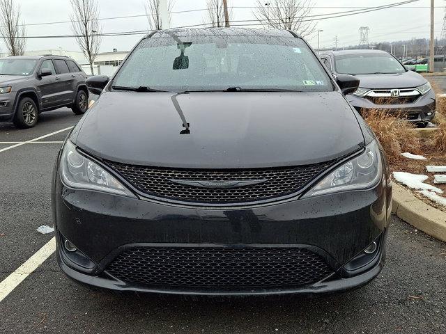 used 2018 Chrysler Pacifica car, priced at $13,995