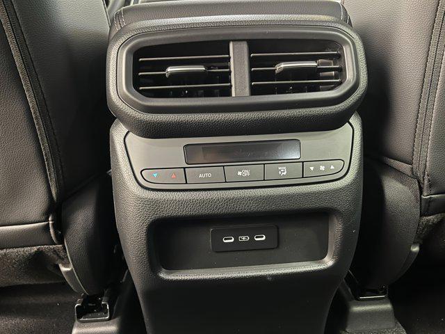 new 2025 Honda Pilot car, priced at $46,408