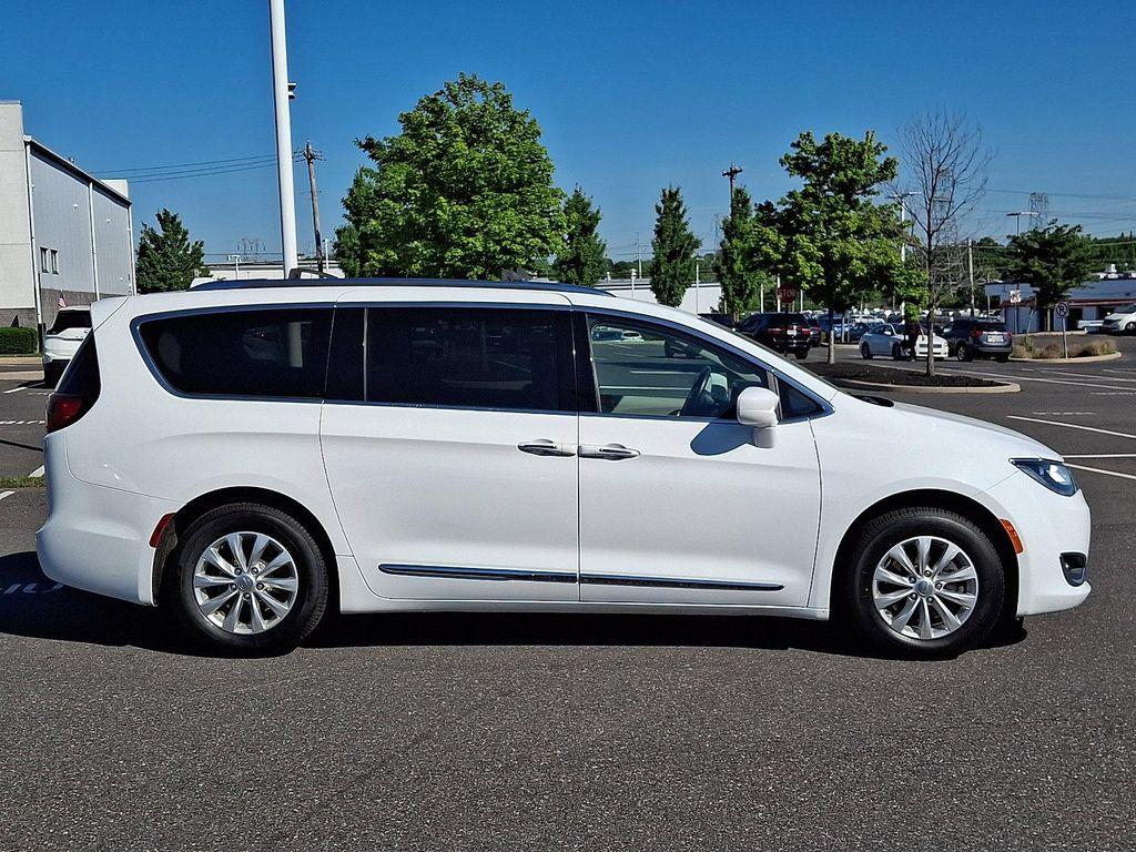 used 2018 Chrysler Pacifica car, priced at $18,385