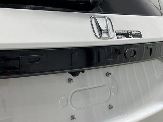 new 2025 Honda Pilot car, priced at $48,453