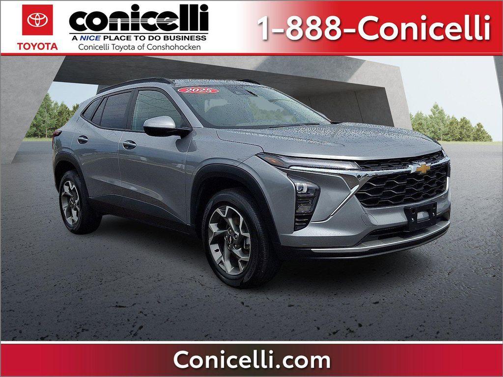used 2025 Chevrolet Trax car, priced at $22,378