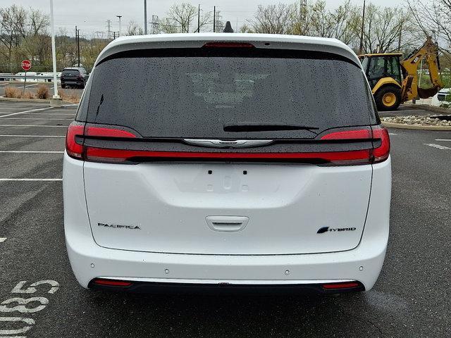 used 2024 Chrysler Pacifica Hybrid car, priced at $28,985