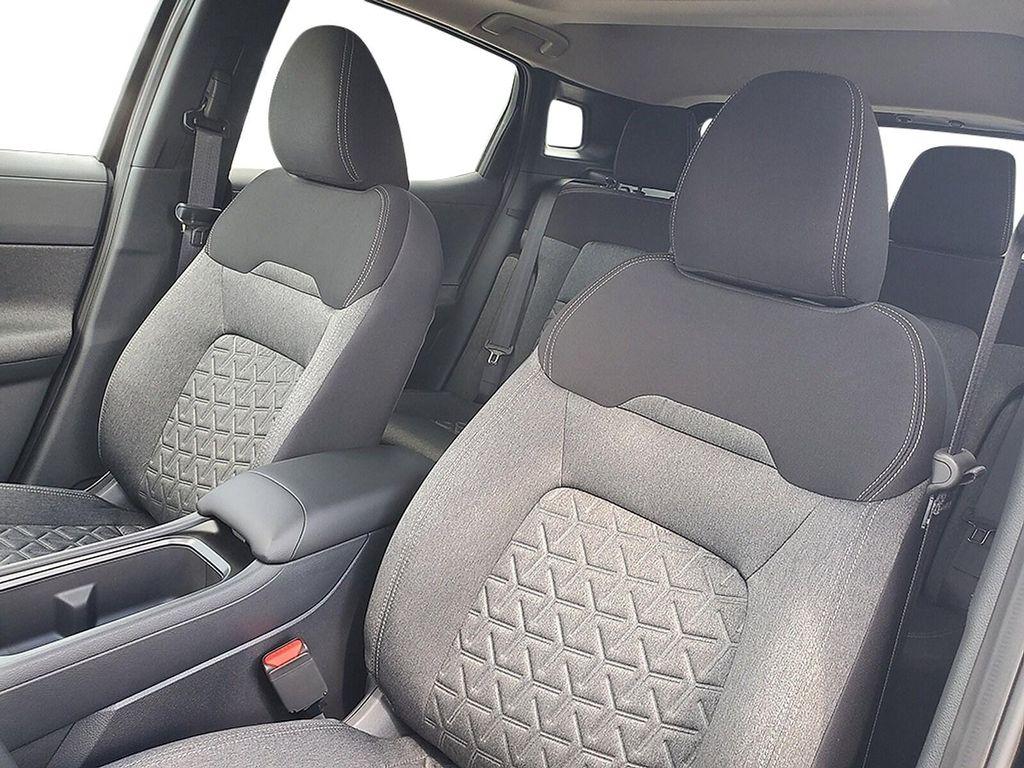 new 2026 Nissan Kicks car, priced at $29,992
