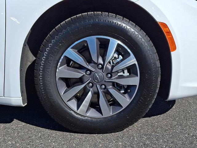 used 2024 Chrysler Pacifica Hybrid car, priced at $29,485