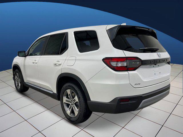 new 2025 Honda Pilot car, priced at $45,045
