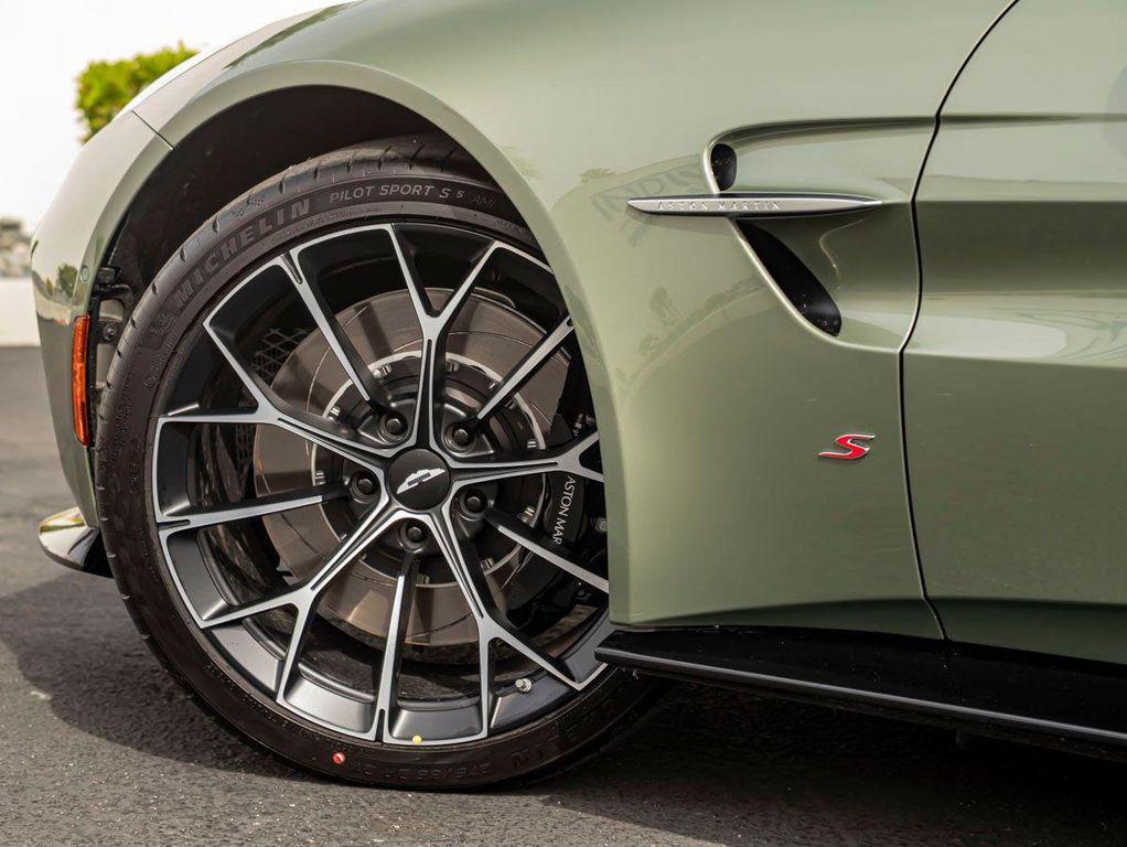 new 2026 Aston Martin Vantage car, priced at $278,500