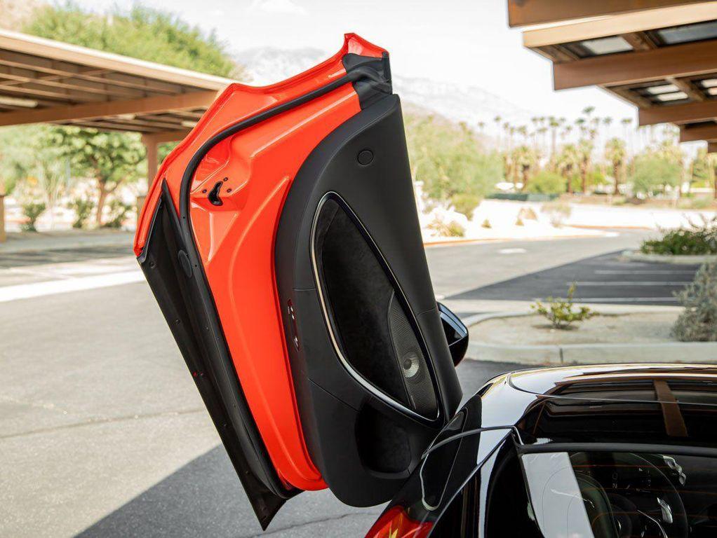 used 2025 McLaren Artura car