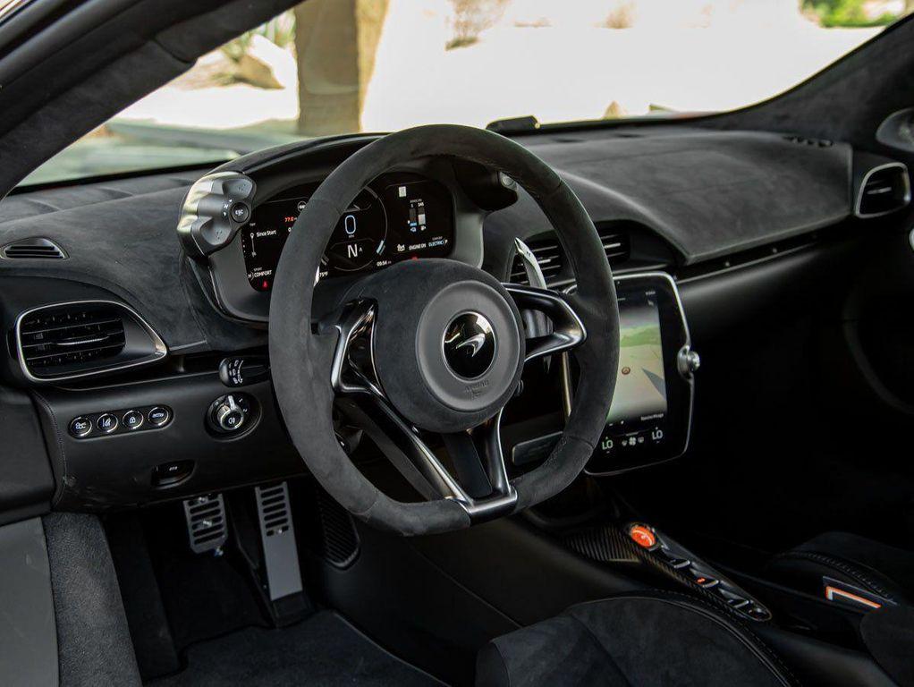 used 2025 McLaren Artura car