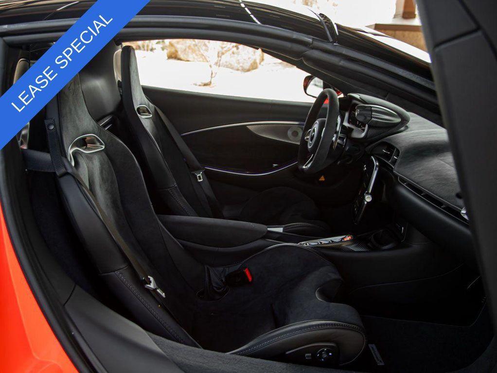 used 2025 McLaren Artura car