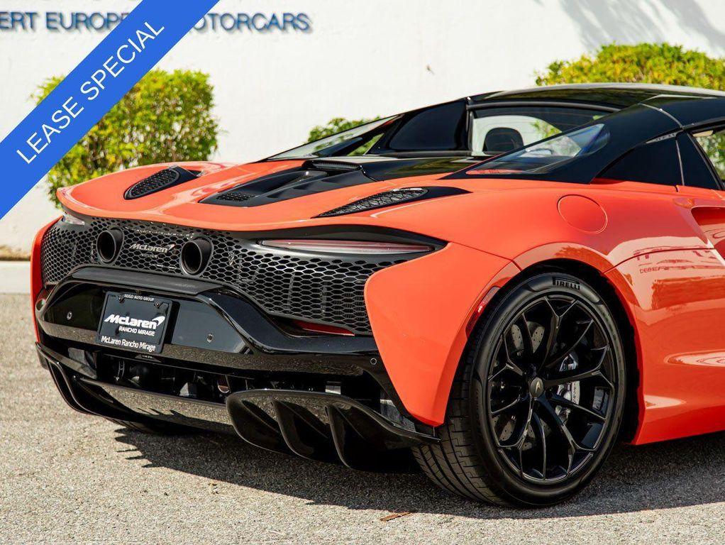 used 2025 McLaren Artura car