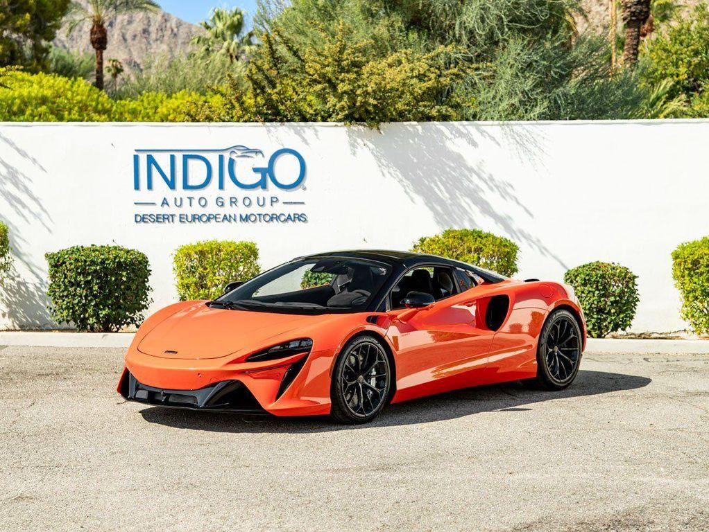 used 2025 McLaren Artura car