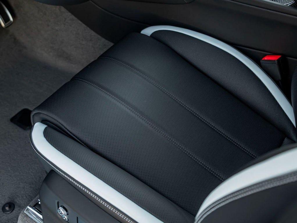 new 2026 Bentley Bentayga car, priced at $384,405