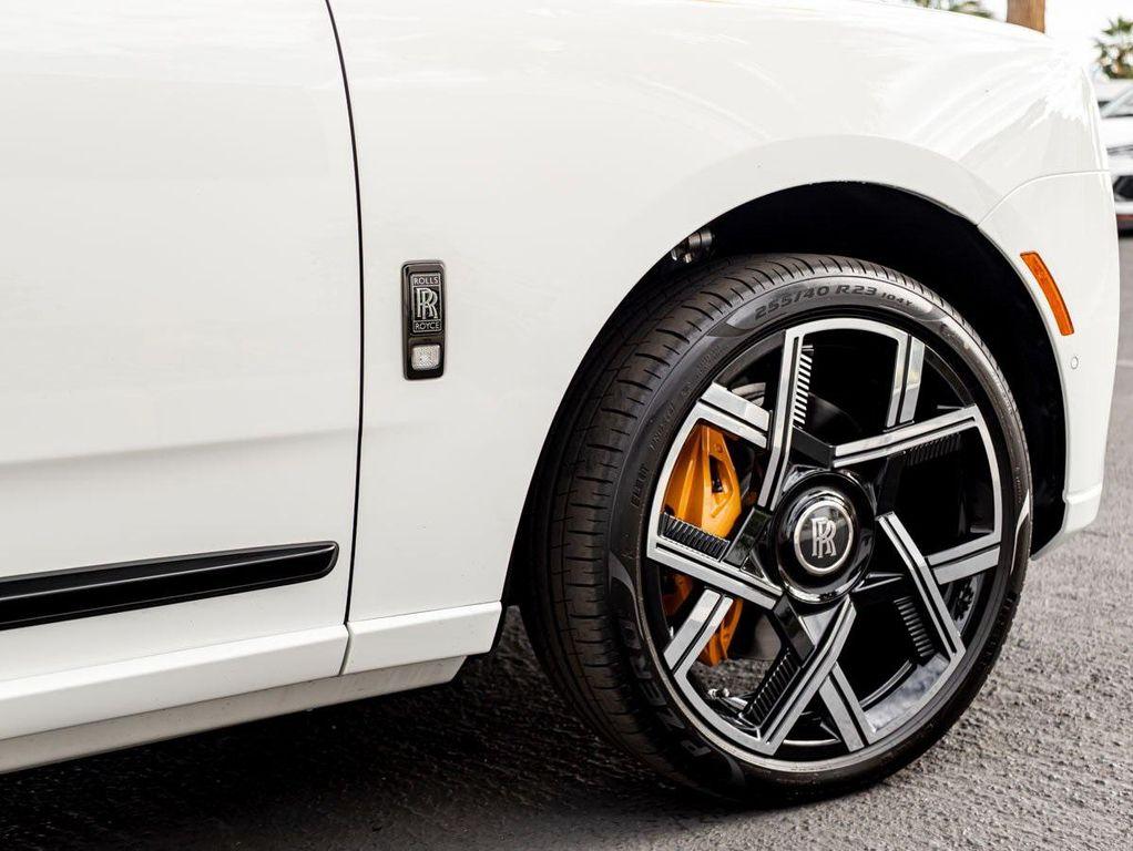 used 2026 Rolls-Royce Cullinan car, priced at $534,990