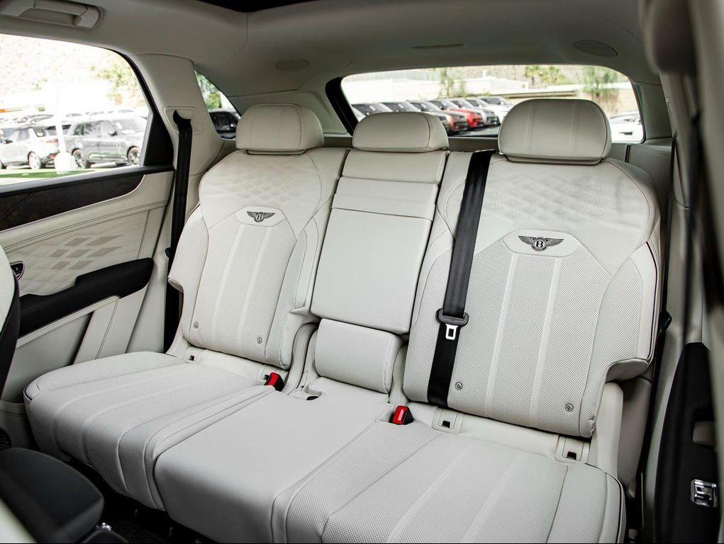 new 2025 Bentley Bentayga car, priced at $272,650