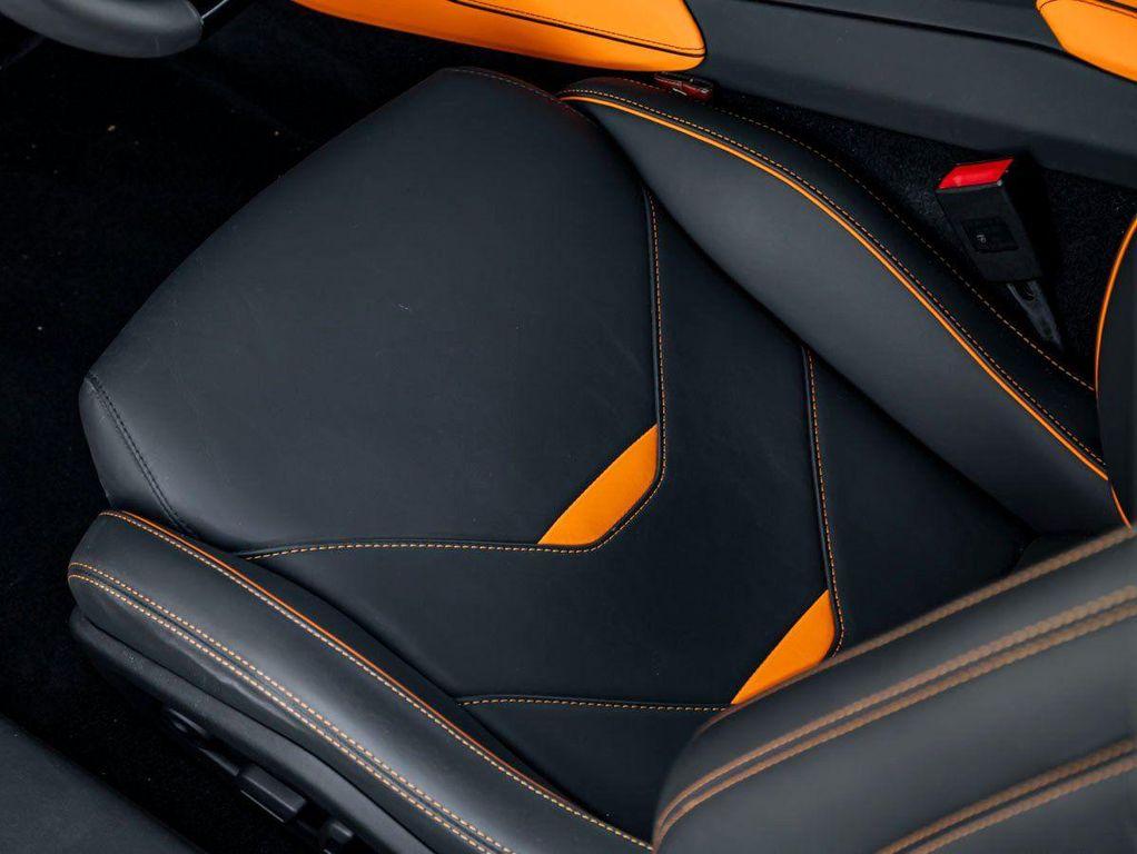 used 2020 Lamborghini Huracan EVO car, priced at $304,990