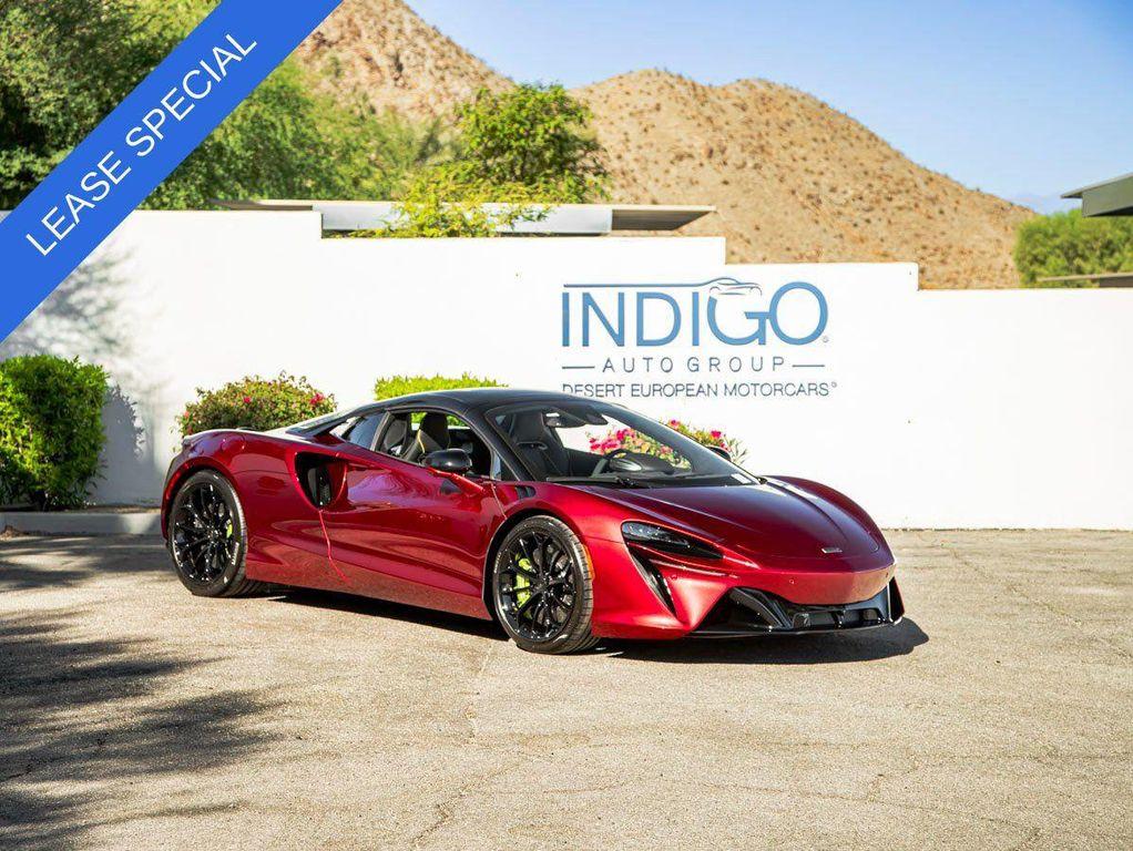 used 2025 McLaren Artura car