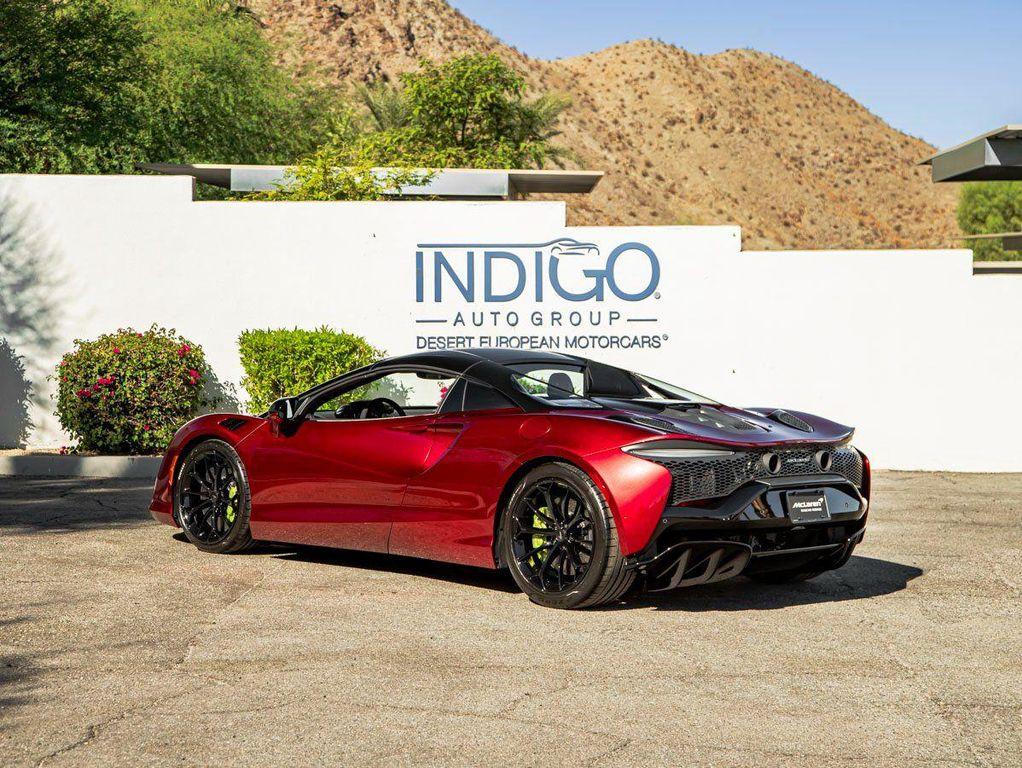 new 2025 McLaren Artura car, priced at $342,808
