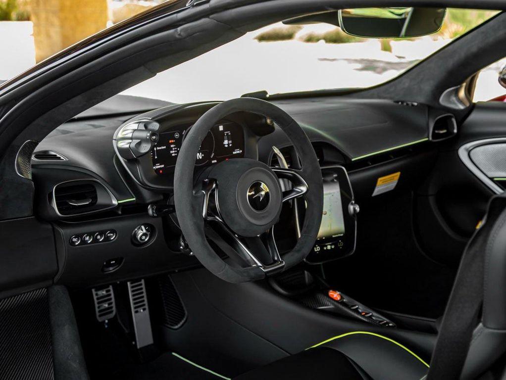 new 2025 McLaren Artura car, priced at $342,808