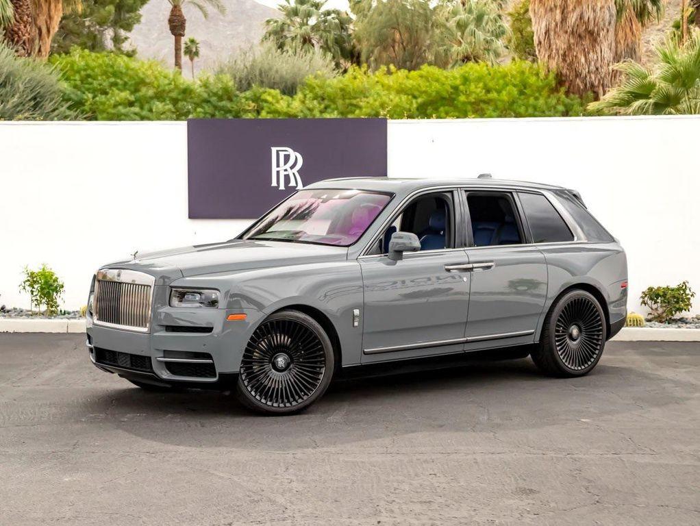 used 2022 Rolls-Royce Cullinan car, priced at $255,990