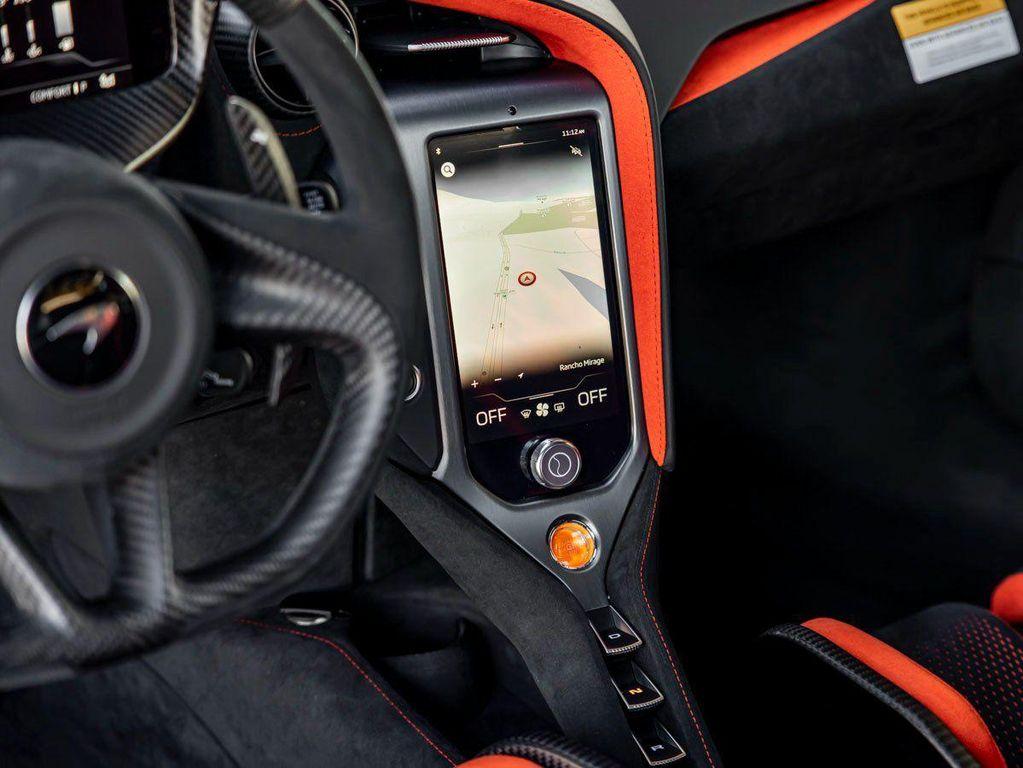 new 2025 McLaren 750S car, priced at $471,000