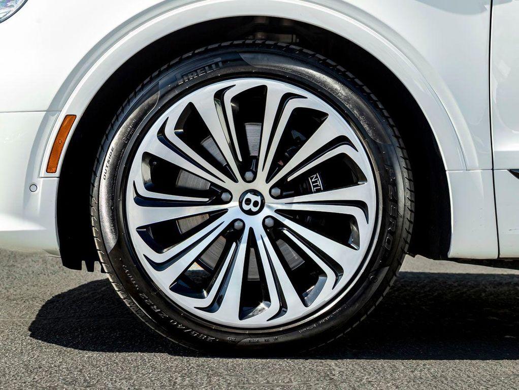 used 2022 Bentley Bentayga car, priced at $135,990