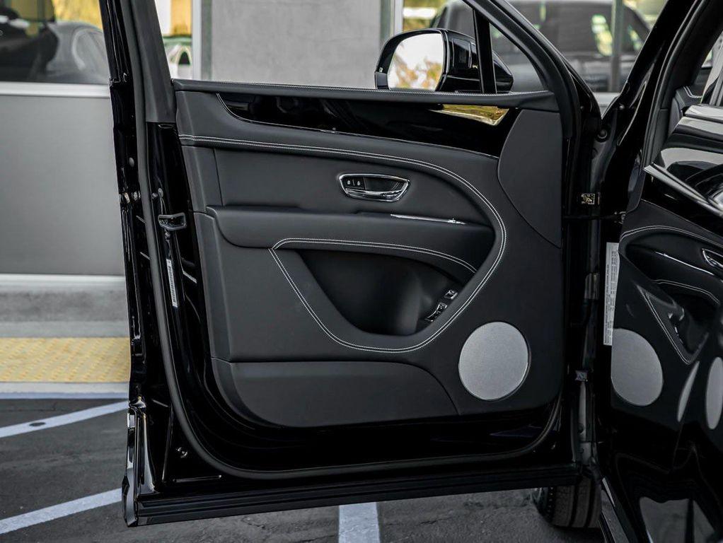 new 2024 Bentley Bentayga car, priced at $255,675