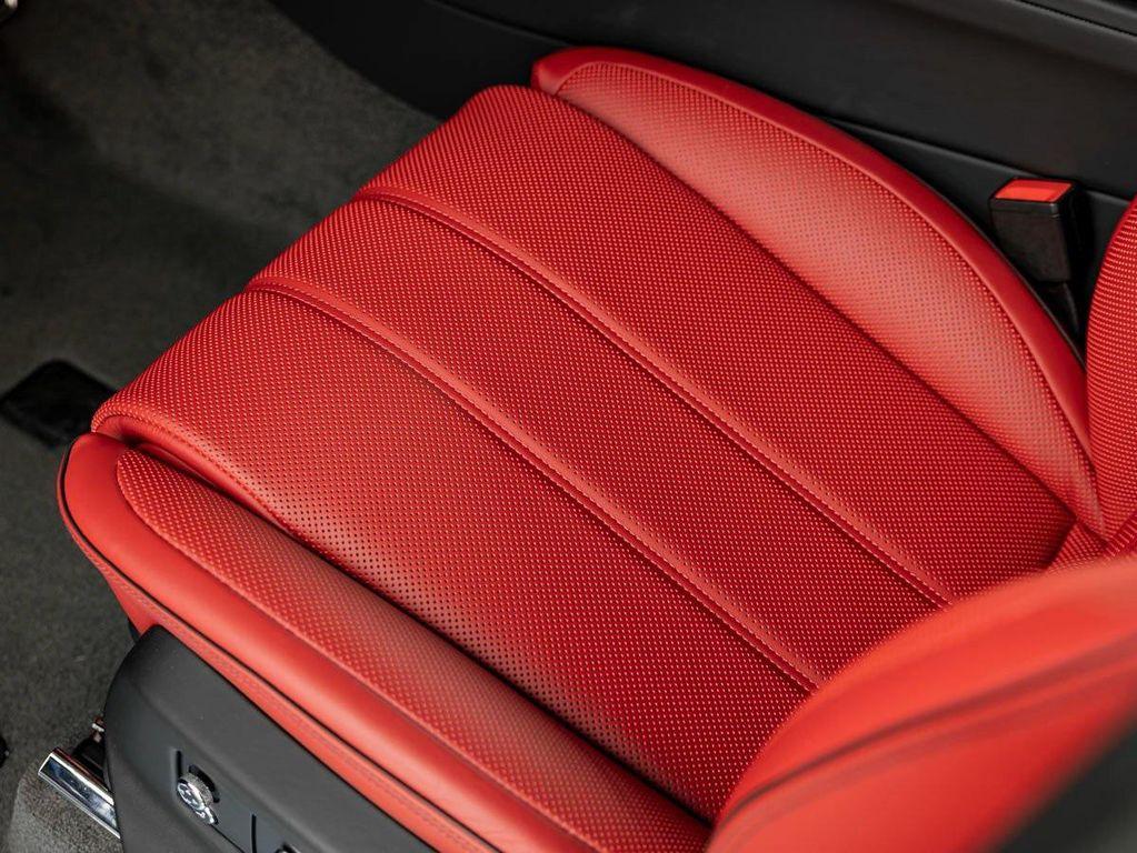 new 2025 Bentley Bentayga Hybrid car, priced at $272,005