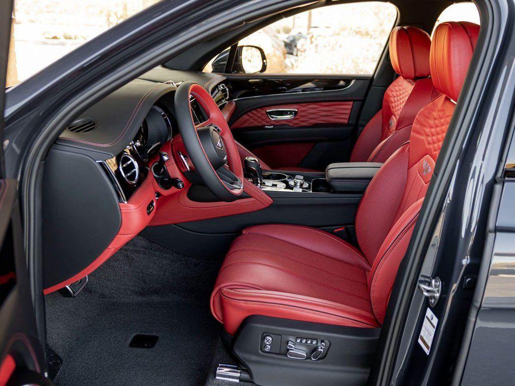new 2025 Bentley Bentayga car, priced at $287,435