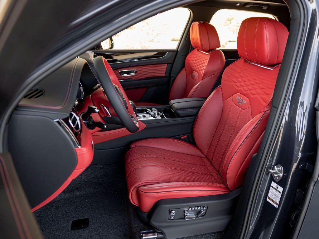new 2025 Bentley Bentayga car, priced at $287,435