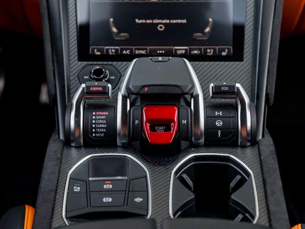 used 2024 Lamborghini Urus car, priced at $257,990