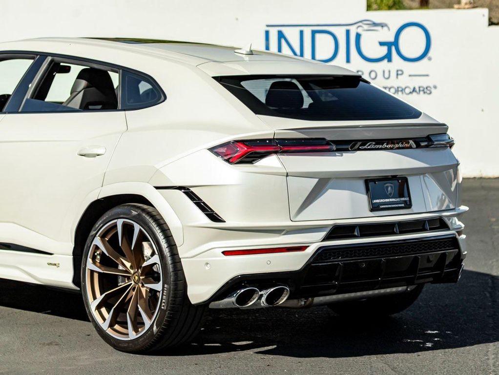 used 2024 Lamborghini Urus car, priced at $262,990