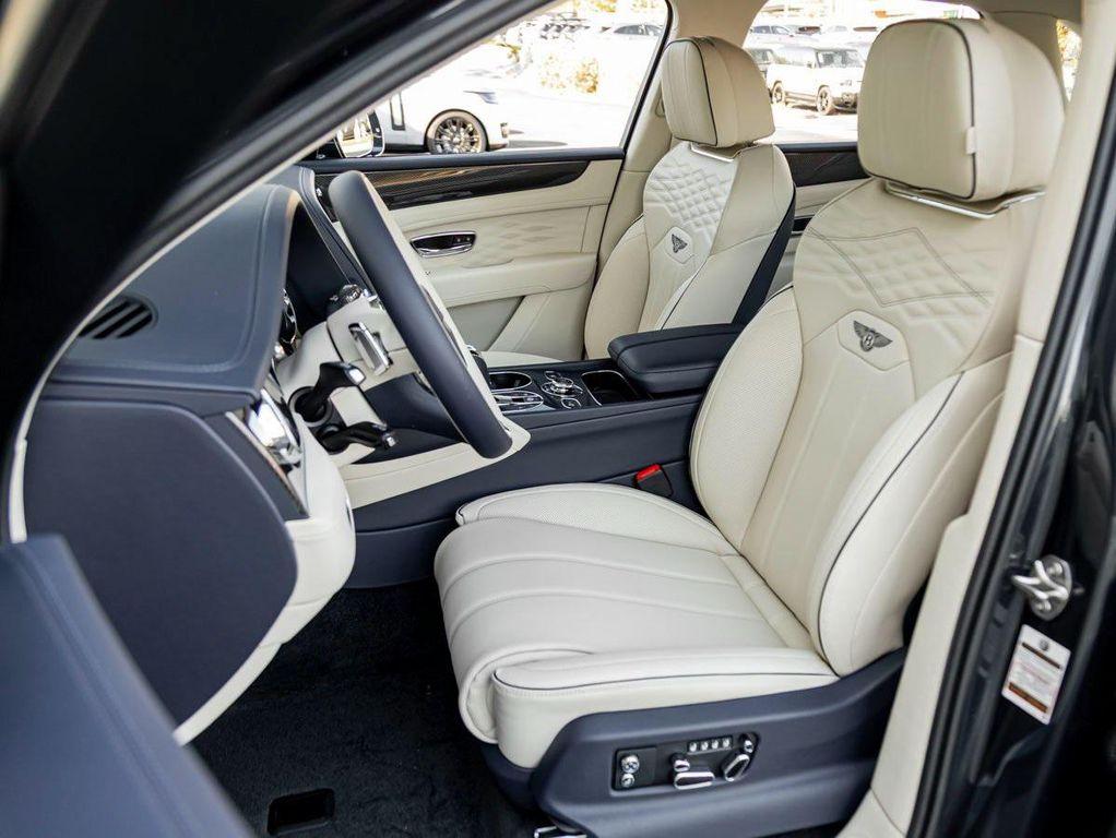 new 2025 Bentley Bentayga car, priced at $287,155