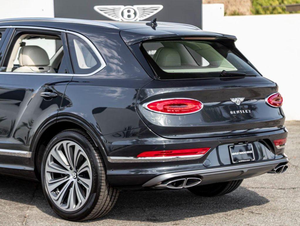 new 2025 Bentley Bentayga car, priced at $287,155