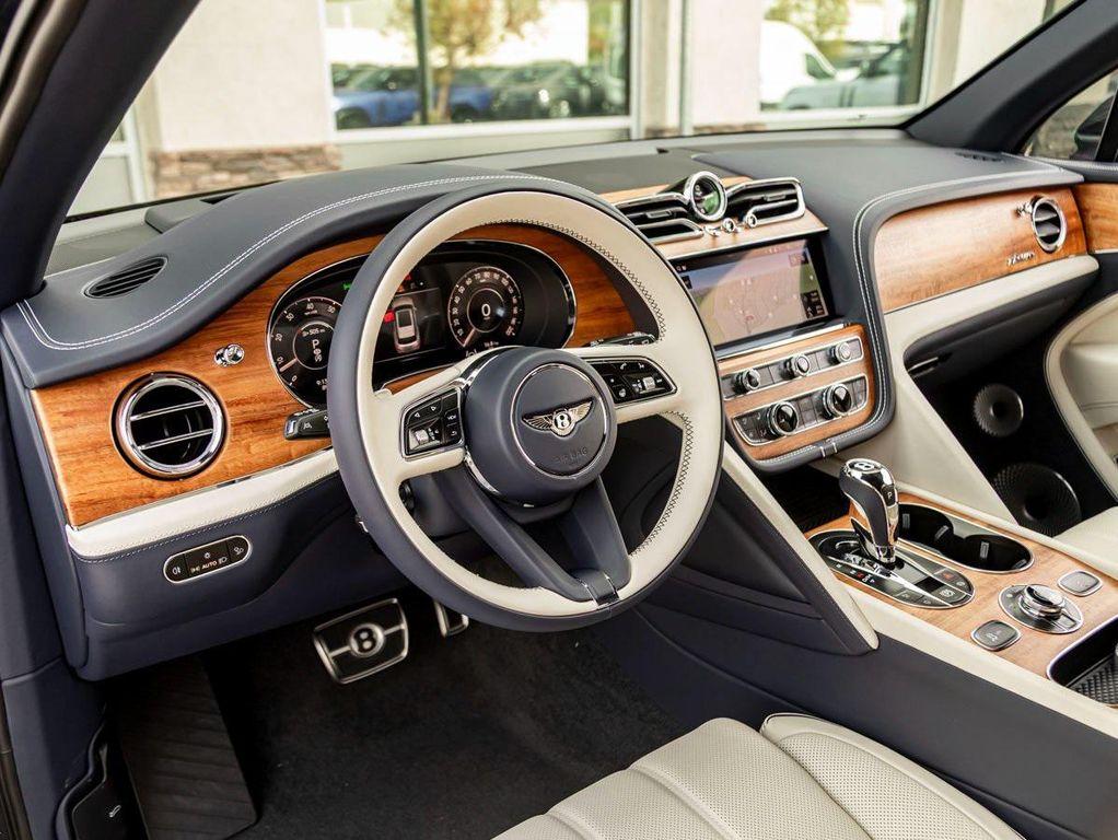 new 2025 Bentley Bentayga car, priced at $299,295