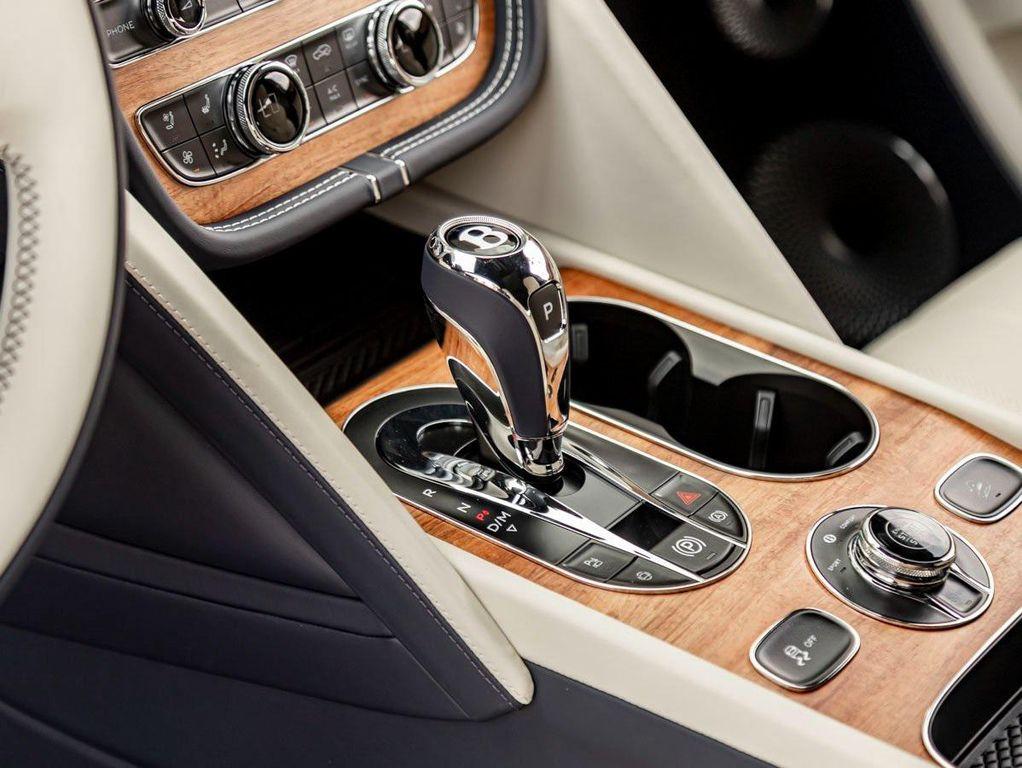 new 2025 Bentley Bentayga car, priced at $299,295